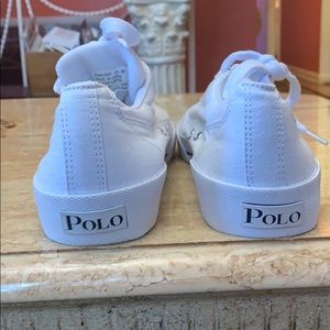 Ralp Lauren brand new size 9 canvas